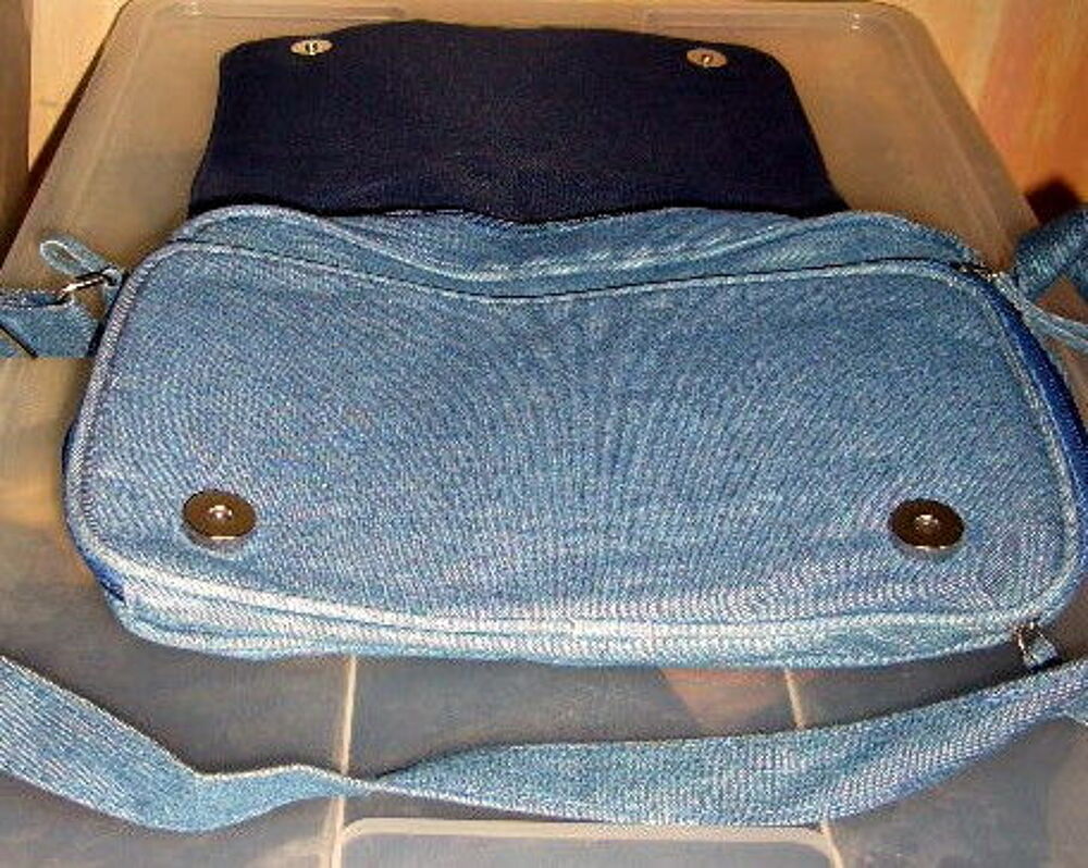 sac bandouliere femmme en jean synth&eacute;tique neuf Maroquinerie