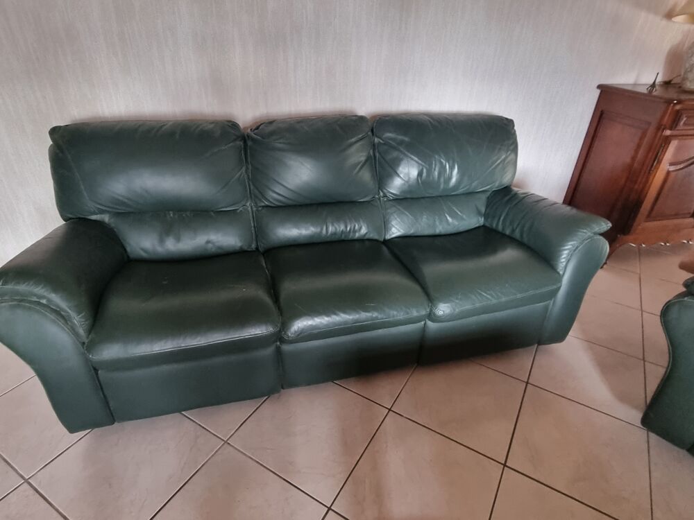 Ensemble canap&eacute; cuir et deux fauteuils Meubles