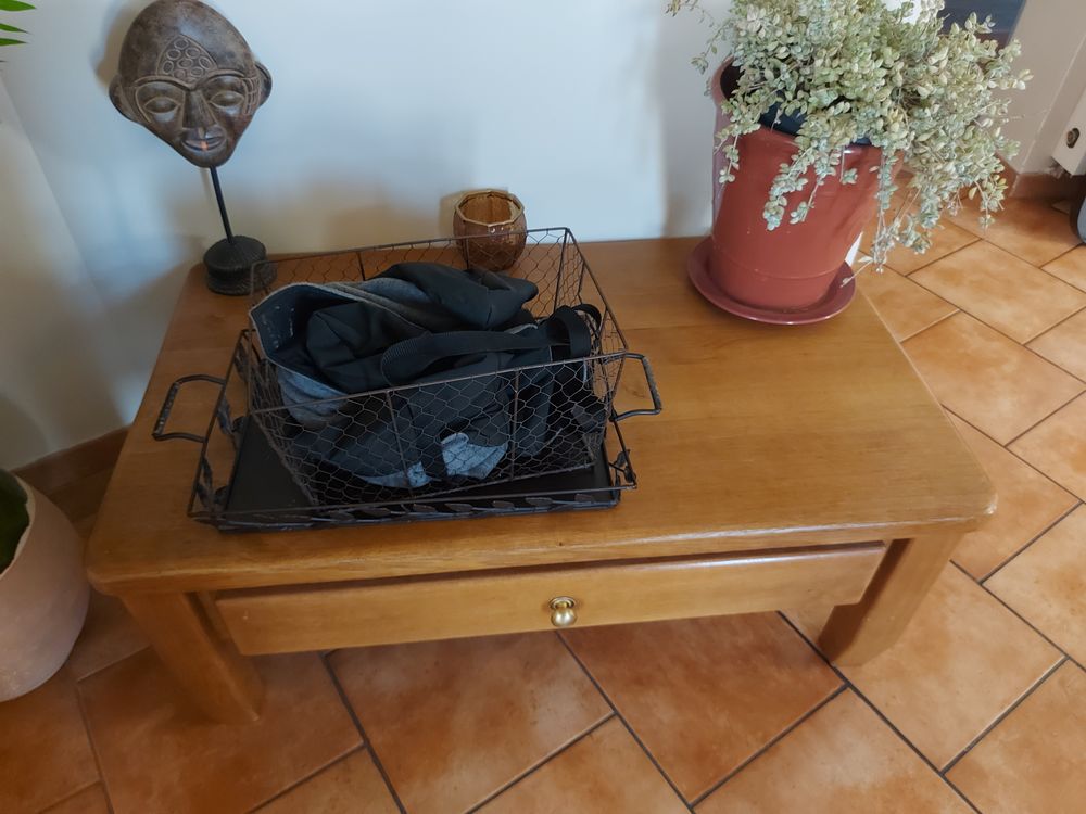 Table basse d'&eacute;b&eacute;niste Meubles