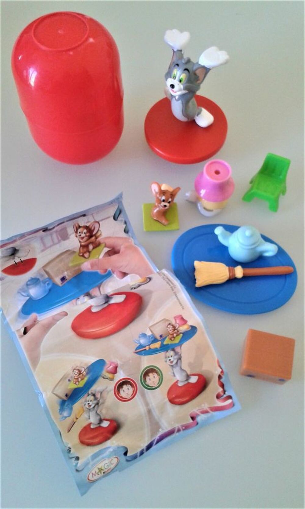 Kinder Magic Tom et Jerry Entier Collector NV-3-12
Jeux / jouets