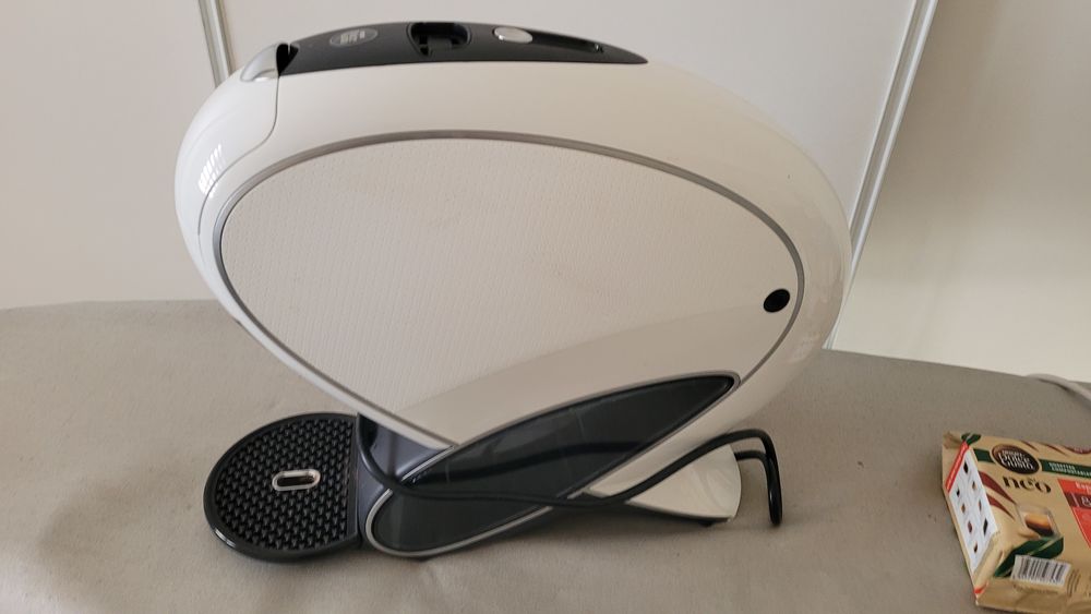 Cafeti&egrave;re DOLCE GUSTO NEO
Electroménager