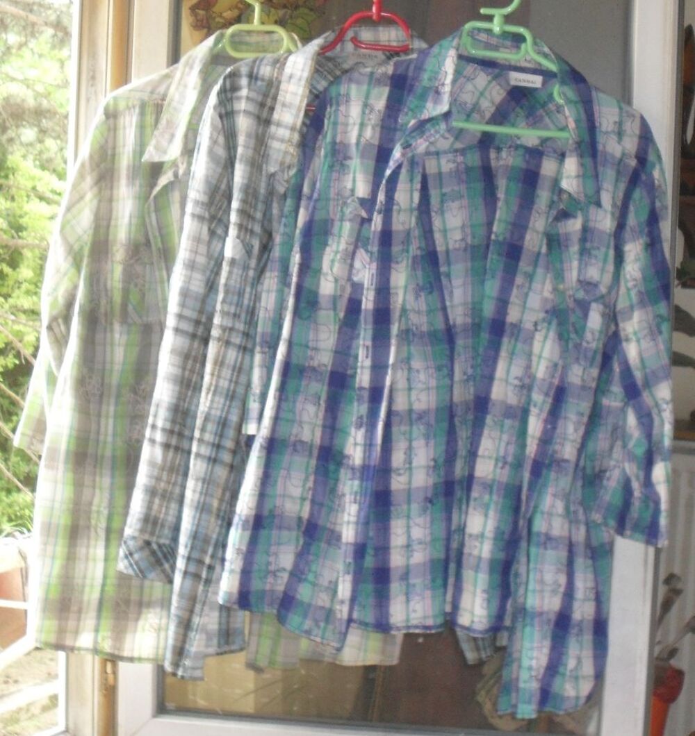 Lot de 3 chemises d'&eacute;t&eacute; imprim&eacute;es T52/54
Canda de C&amp;A.
Vêtements