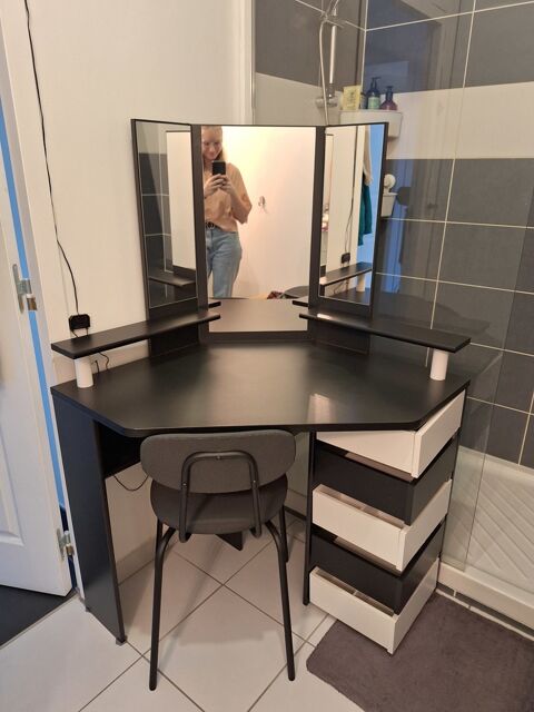 Coiffeuse d'angle noire avec miroir et tiroirs 50 Oullins (69)
