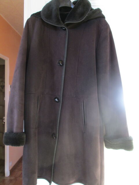manteau en peau retourne  40 Marseille 9 (13)