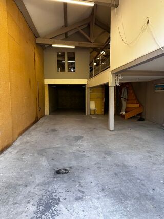  Parking / Garage � louer 110 m� Saint-�tienne