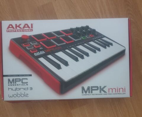 AKAI Professional MPK Mini MK3 ? Clavier MIDI USB Portable  70 Laval (53)