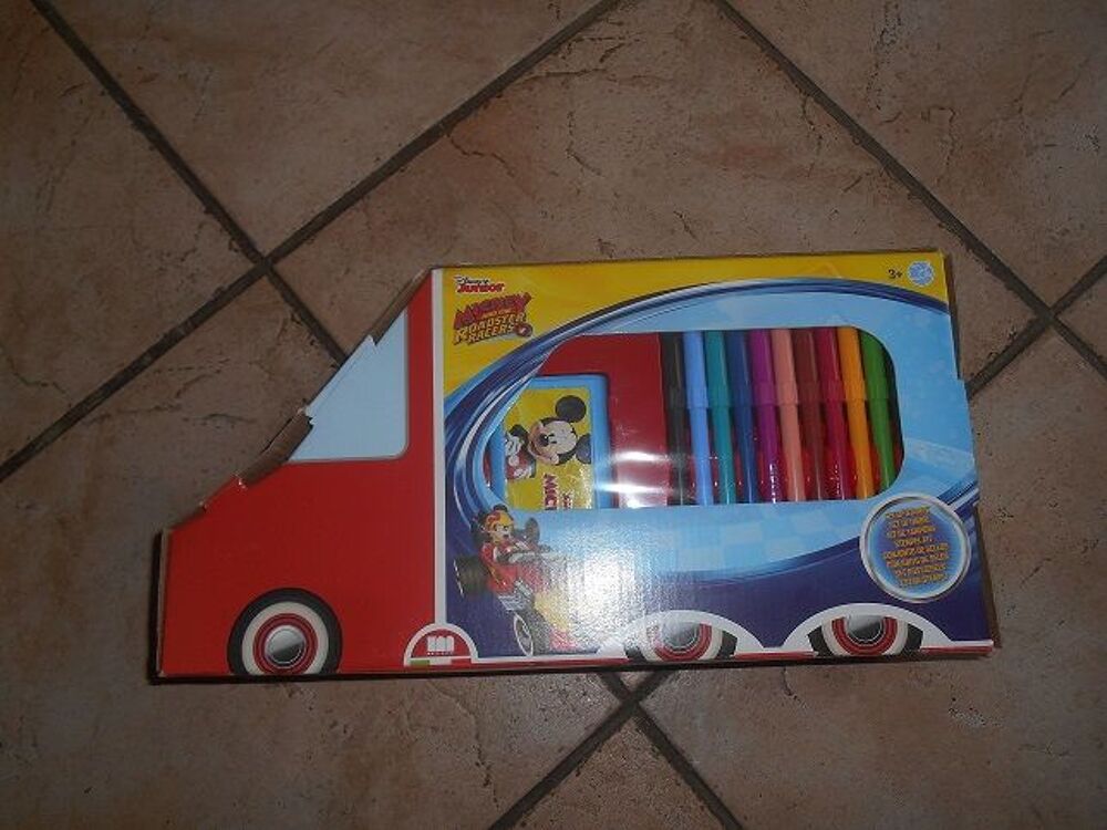 BUS DE COLORIAGE Jeux / jouets