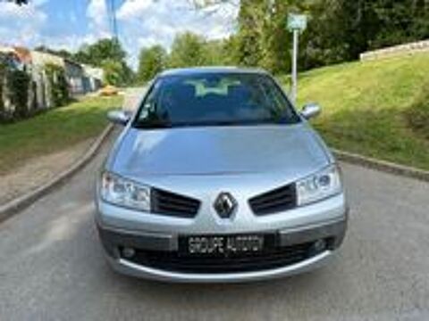 M&eacute;gane II 1.6 16V Carminat 2006 occasion 77450 Montry