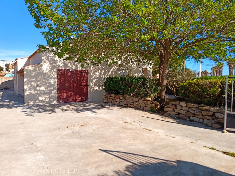   Villa climatisée en front de mer pour 2 à  6 personnes Provence-Alpes-Côte d'Azur, Port-de-Bouc (13110)