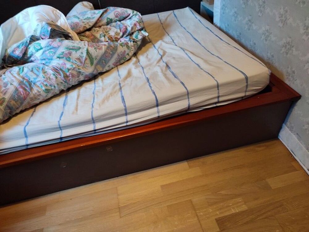 Lit 2 places bois type futon avec support rehausseur Meubles