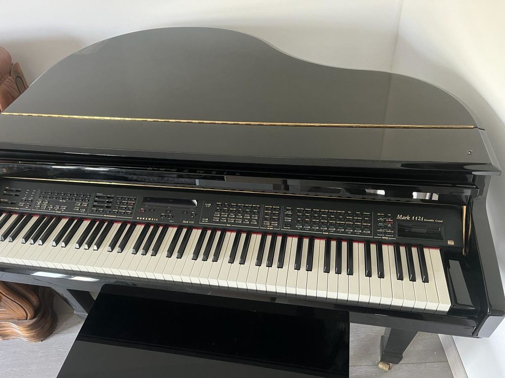 Piano quart de queu Instruments de musique