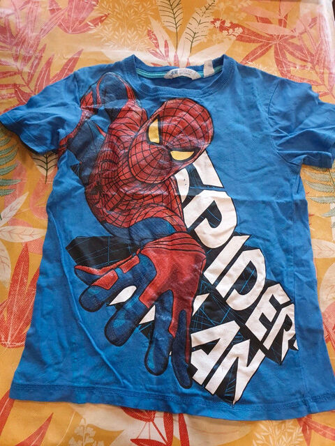 Tee shirt manche courte spiderman - 6-8 ans  1 Aubvillers (80)