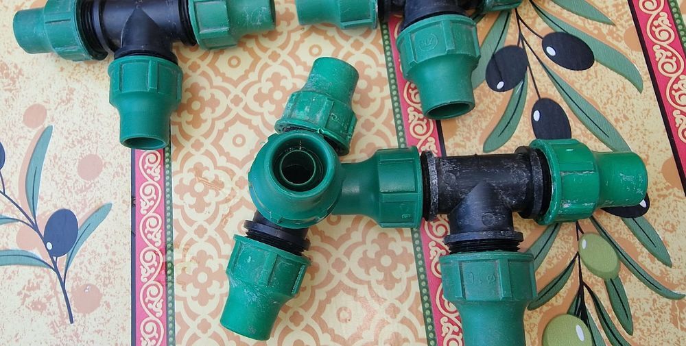 4 T&eacute;s extra pour tuyau arrosage diam.16 mm Jardin