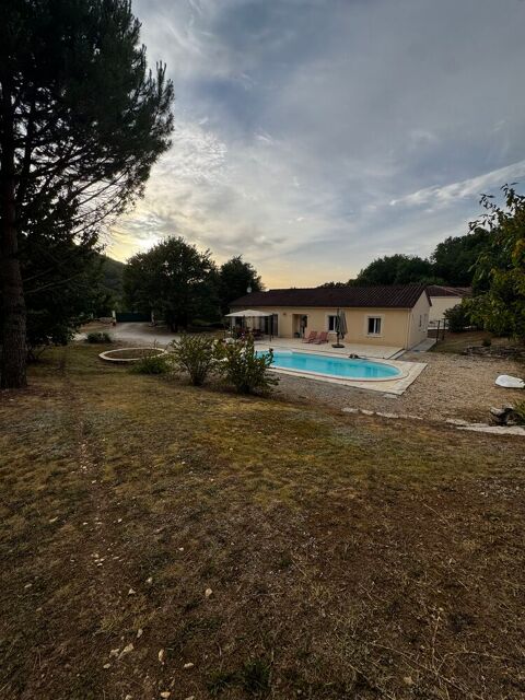   Maison de plein pied 113m² avec piscine Maison - 4 pièce(s) - 113 m²