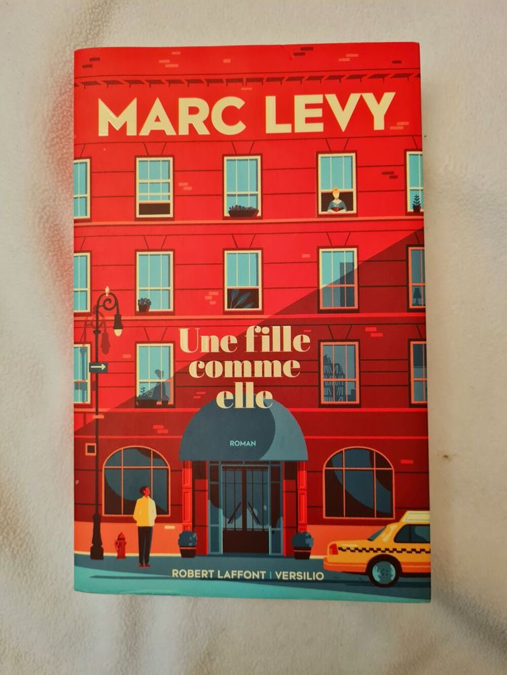 Une fille comme elle Livres et BD
