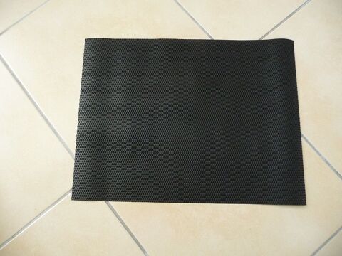 5 sets de table couleur noire - Neufs 10 Celles-sur-Belle (79)