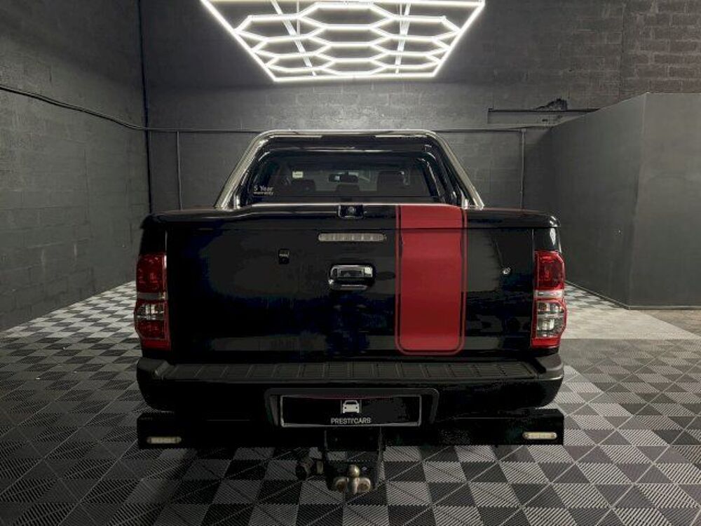Hilux 3.0 D-4D Invincible Double Cabine 4WD BVA 2013 occasion 33520 Bruges