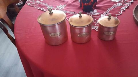 Trois vieux pots de cuivre de cuisine N 1267 15 Beaune (21)