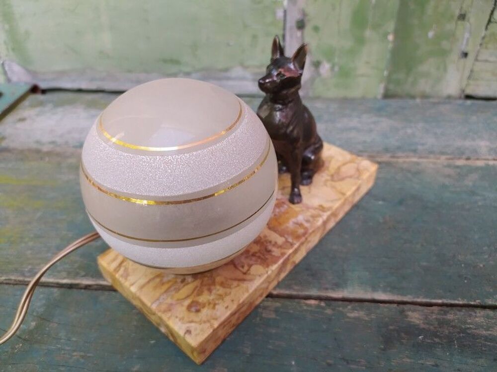 Lampe Art D&eacute;co Chien Berger Allemand 
