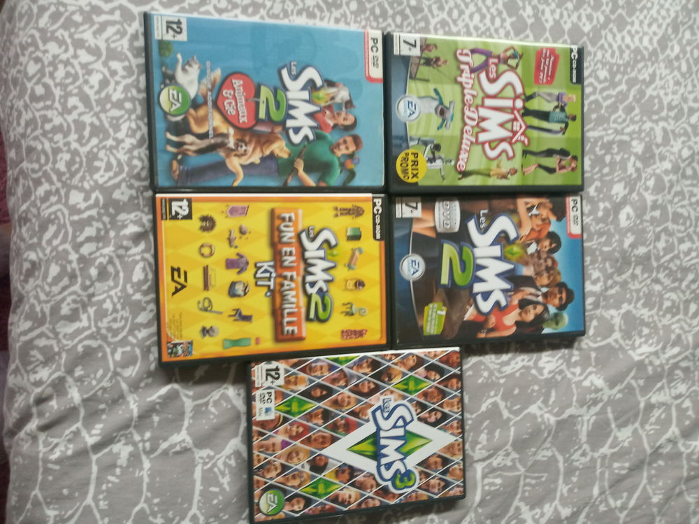 Lot jeu sims Consoles et jeux vidos