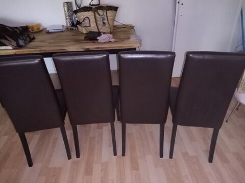 chaises quasi neuves   50 Saint-Victoret (13)