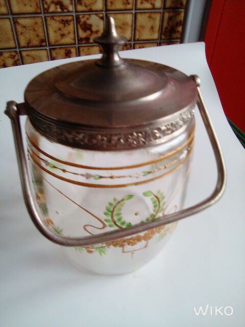 seaux à biscuits Art Déco année 1920
Chacun est différent 
25 Brétigny-sur-Orge (91)