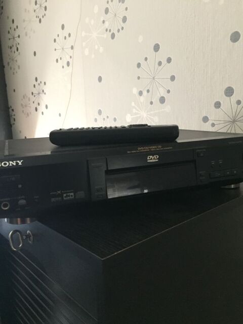 lecteur dvd Sony  35 Angers (49)