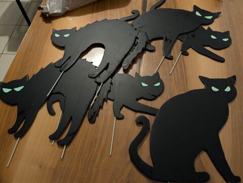 6 grands chats avec yeux phosphorescent HALLOWEEN 10 Pringy (74)