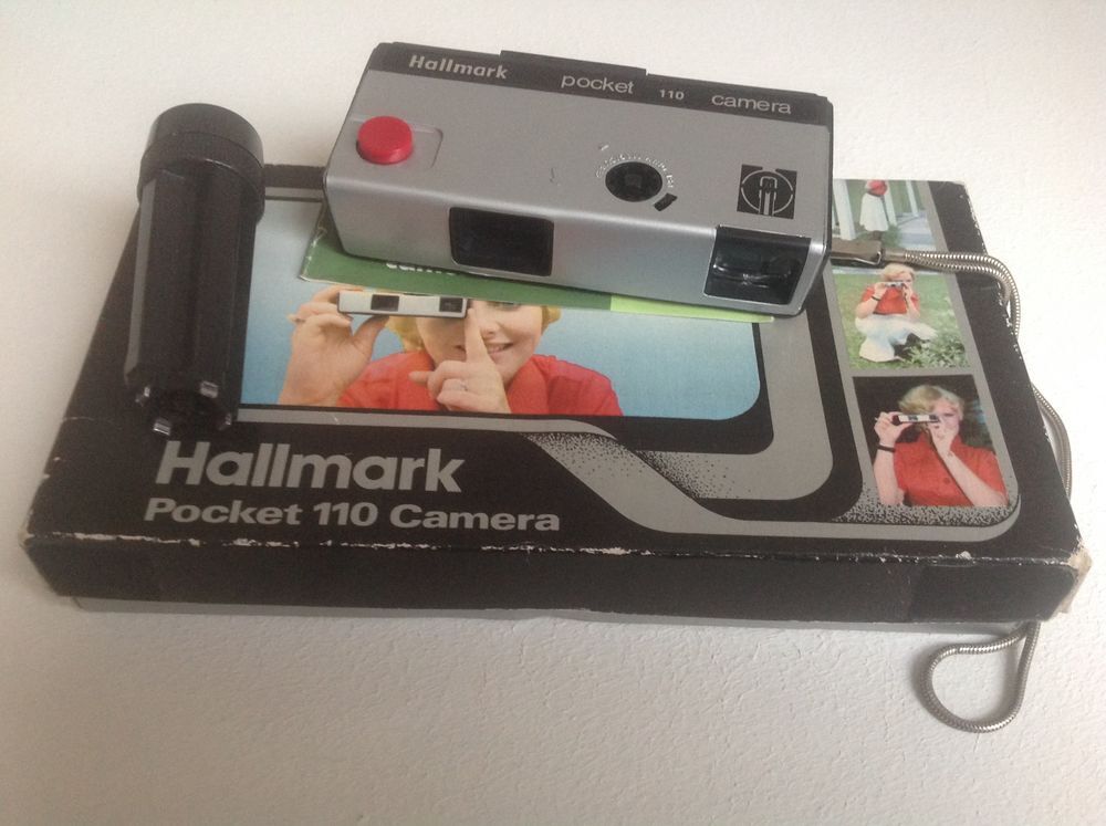 HALLMARK POCKET 110 CAMERA Envoi Possible
Photos/Video/TV