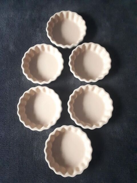 Lot de 6 moules à tartelettes neufs couleur crème LE CREUSET 135 Corbie (80)