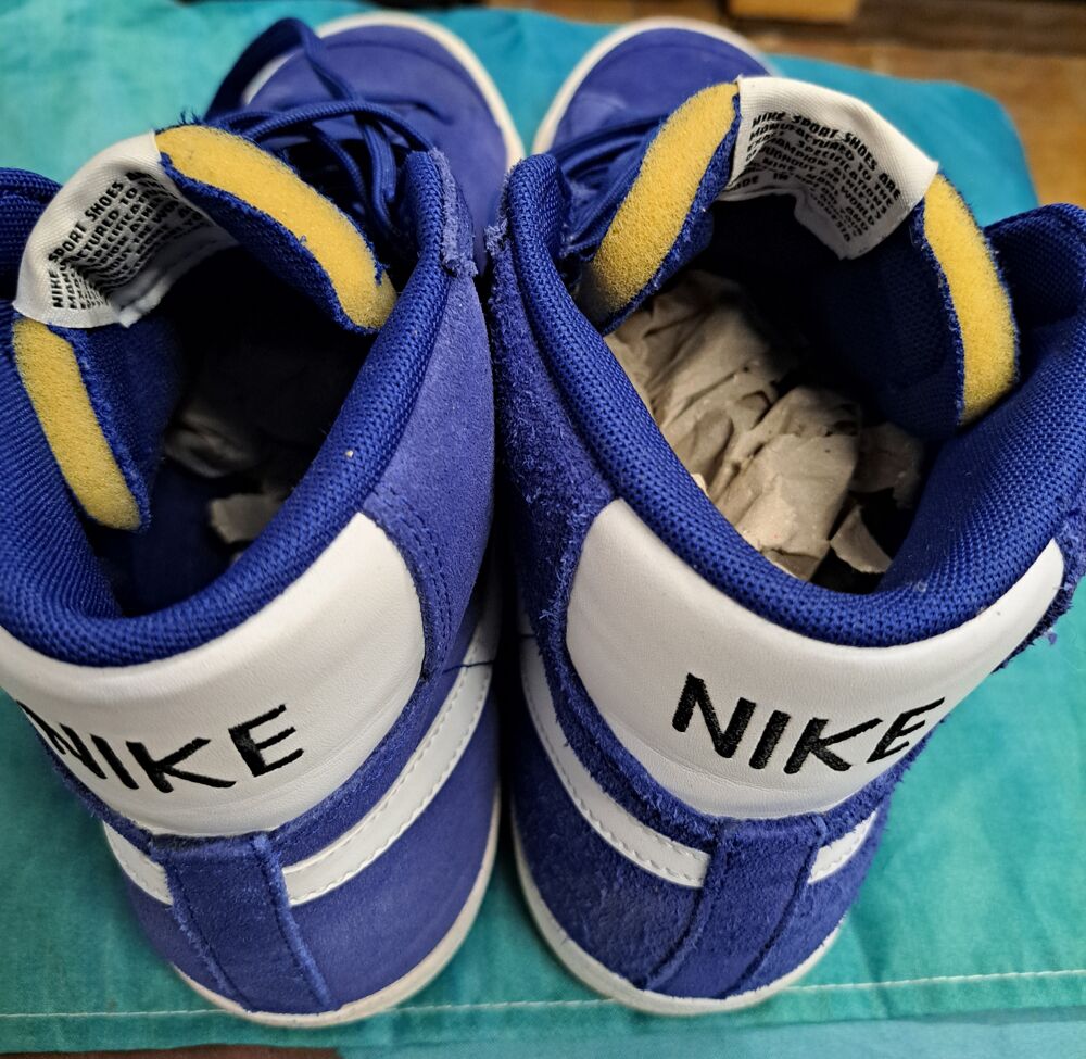 Baskets neuves bleues Chaussures