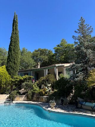  Villa à vendre 7 pièces 184 m²