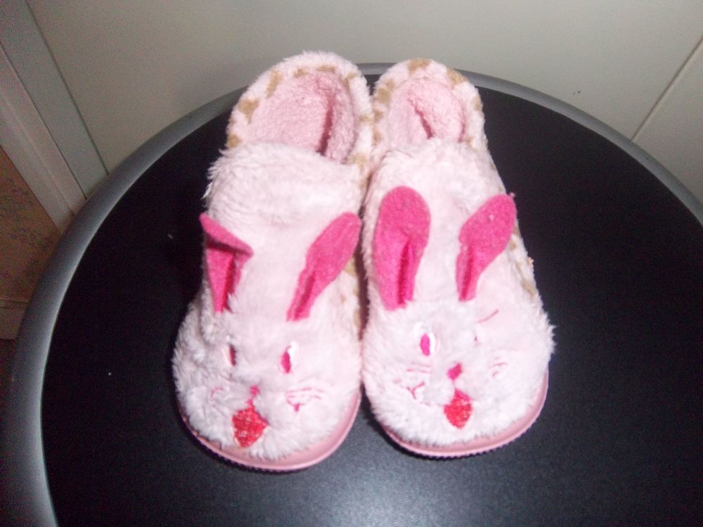Chaussons fille 18 Chaussures enfants