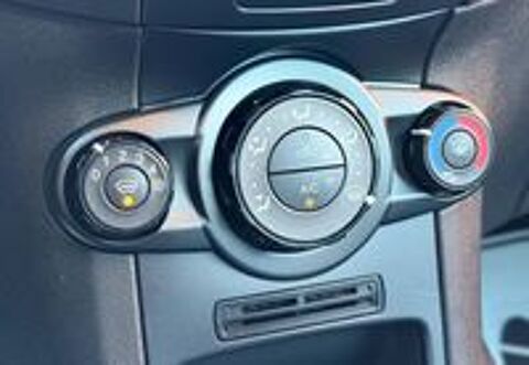 Fiesta FORD FIESTA EcoBoost 1,0L 101cv POWERSHIFT BVA6 2016 occasion 55100 Verdun