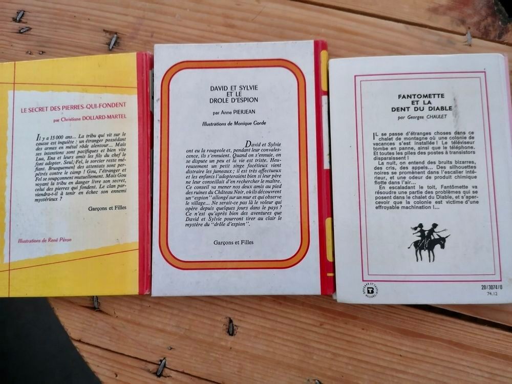 9 livres Bibliot. verte rose Spirale Rouge et or + 4 offerts Livres et BD