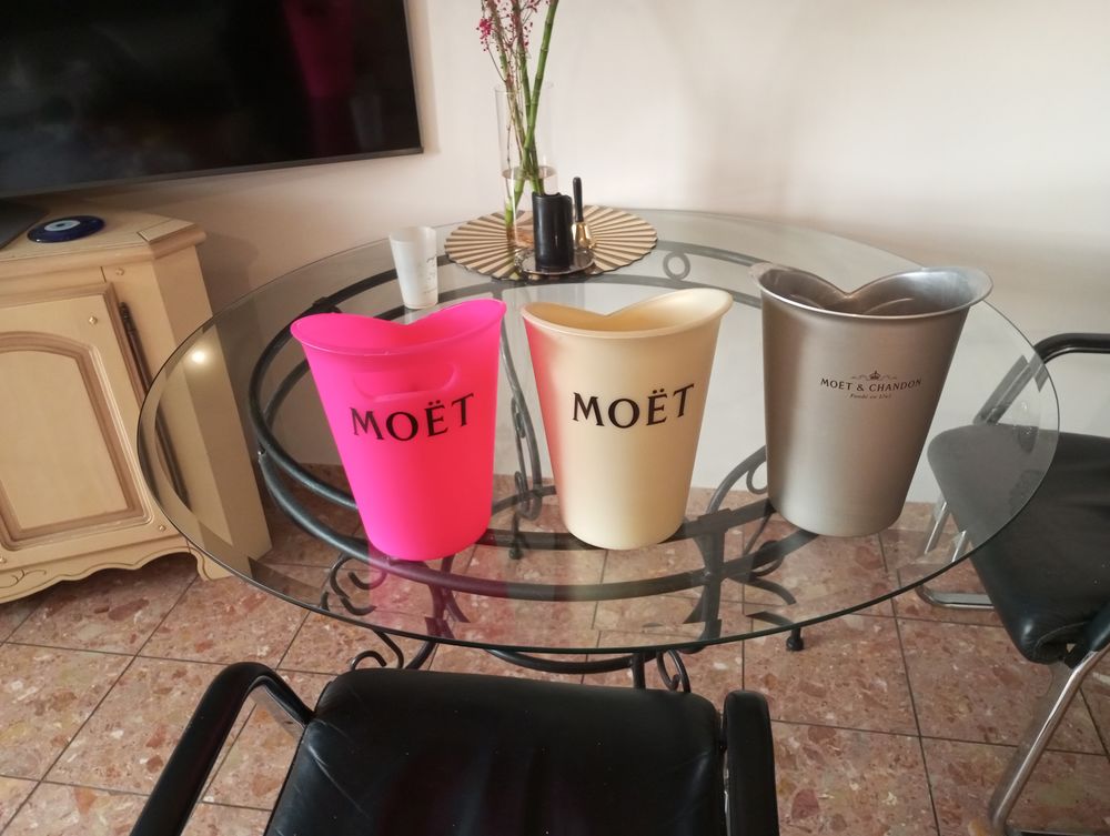 Sceau &agrave; champagne Moet et Chandon Cuisine