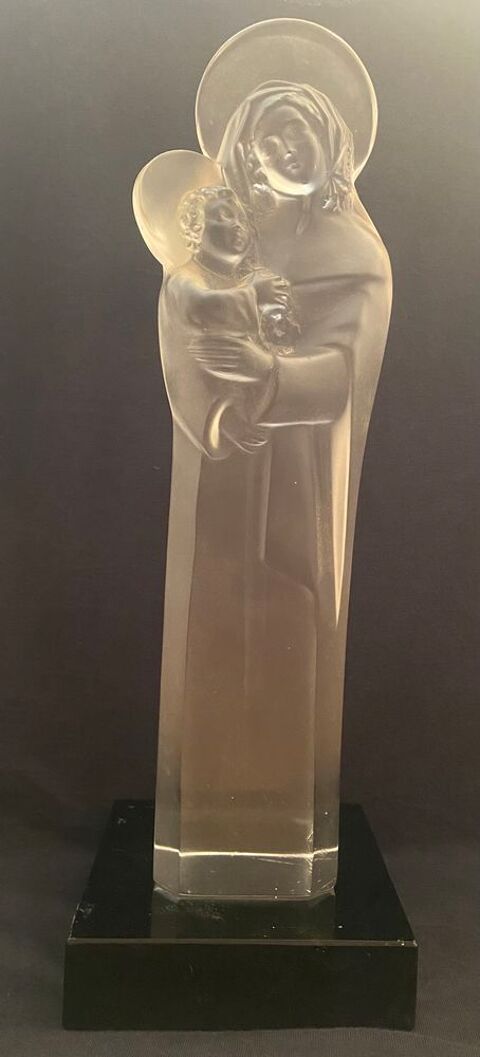 Sculpture de la vierge et l'enfant Lalique en cristal 1350 Verdun (55)