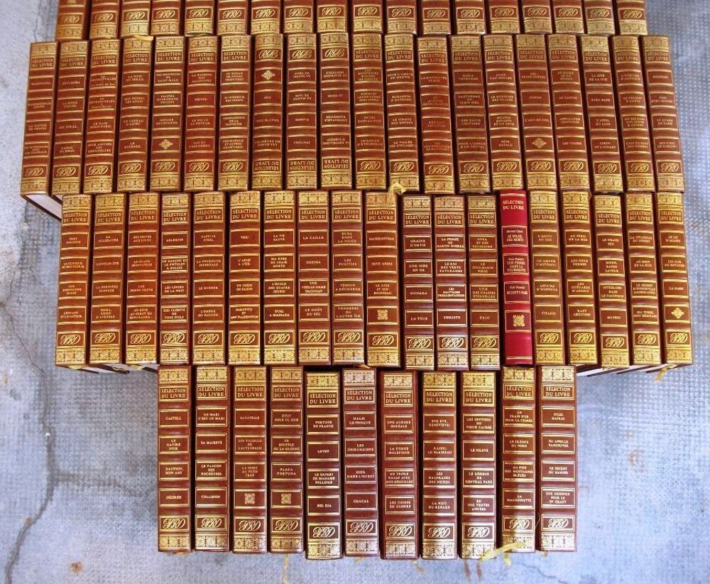 LOT 107 livres S&eacute;lection du Reader's Digest Livres et BD