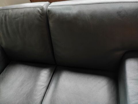 Canap� cuir 2 places + table basse en cuir 380 Massy (91)