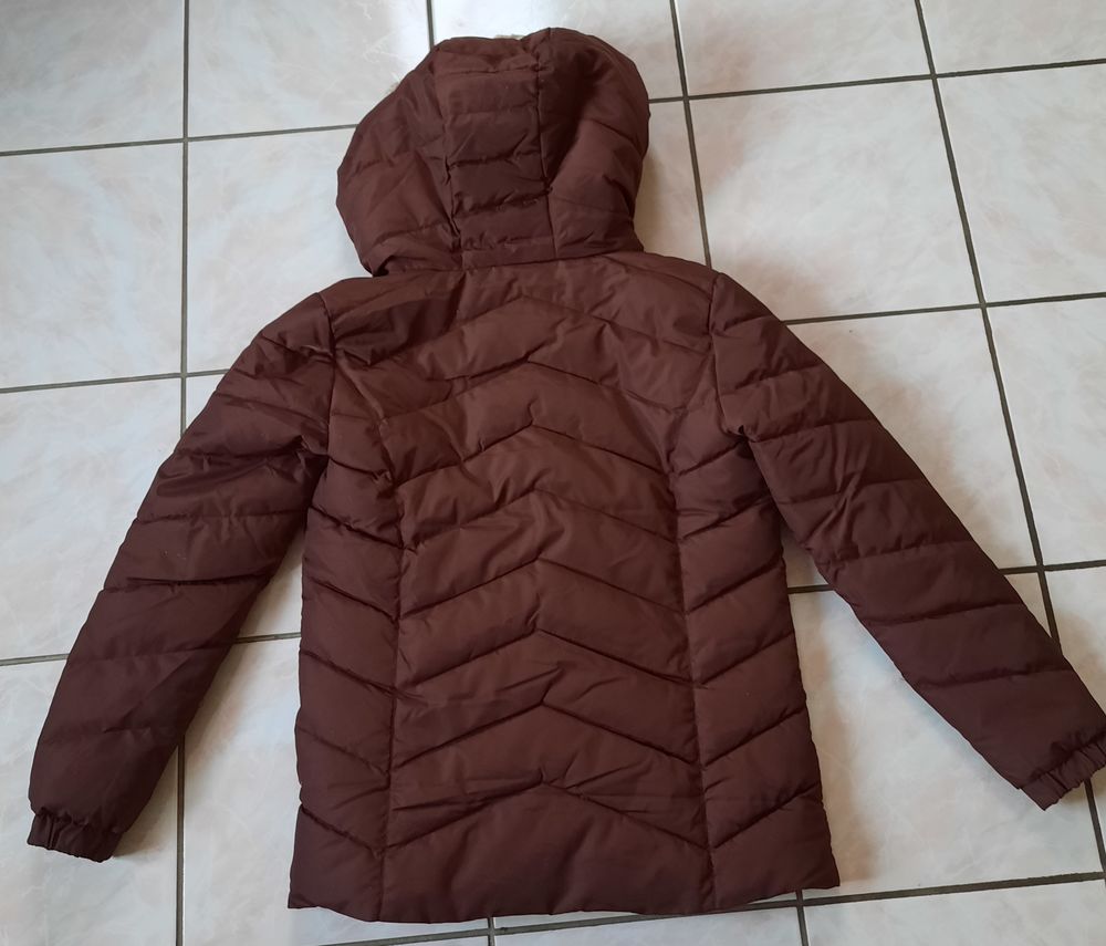 blouson doudoune marron de qualit&eacute; + capuche fourr&eacute;e T 40 Vêtements
