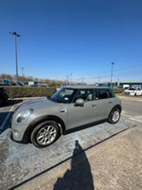 One Hatch 5 Portes 102 ch BVA6 2017 occasion 95100 Argenteuil