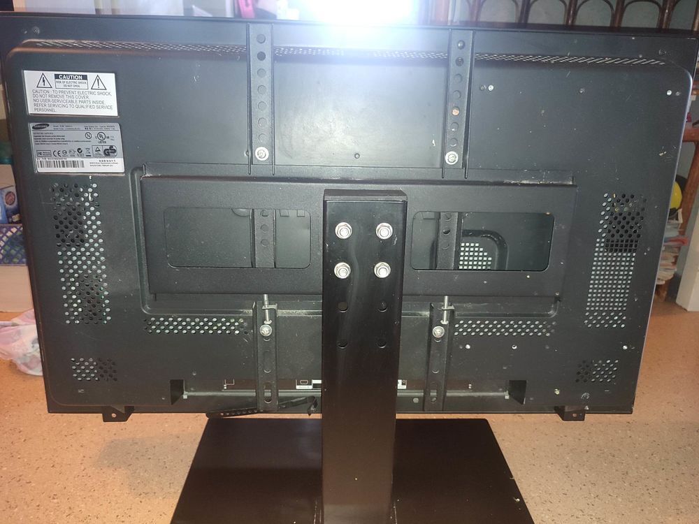 &Eacute;cran samsung 320mx-2 Matériel informatique