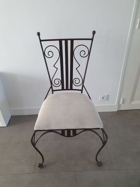 Chaises 280 Arbonne (64)