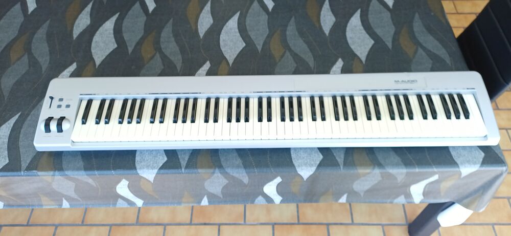Clavier Midi M-AUDIO 88touches Instruments de musique