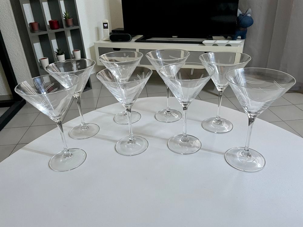 8 verres &agrave; cocktail en cristal Décoration
