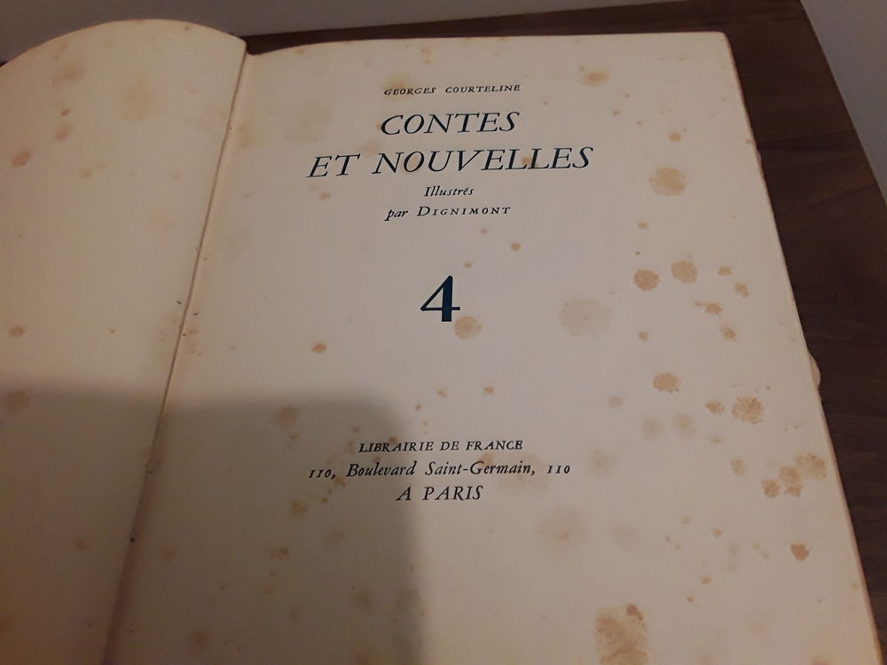 Livres d'occasion , beau rev&ecirc;tement ab&icirc;m&eacute; Livres et BD