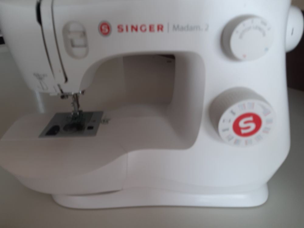machine &agrave; coudre singer madame 2 Electroménager