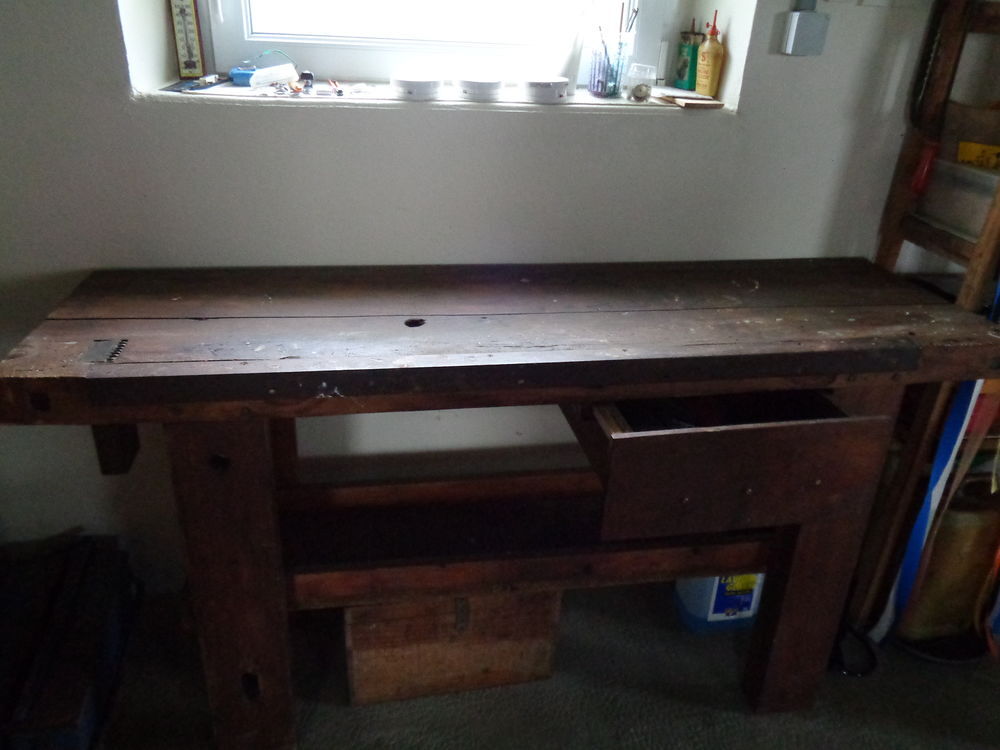 ETABLI EN BOIS FAIT MAIN Bricolage