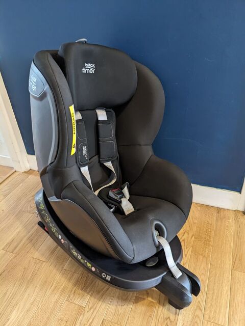Si�ge auto enfant pivotant �volutif 0-4ans 120 Gennevilliers (92)