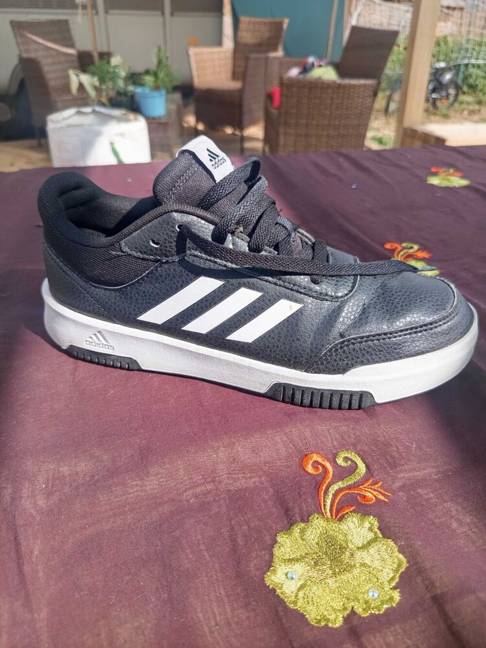 chaussures adidas classic Chaussures